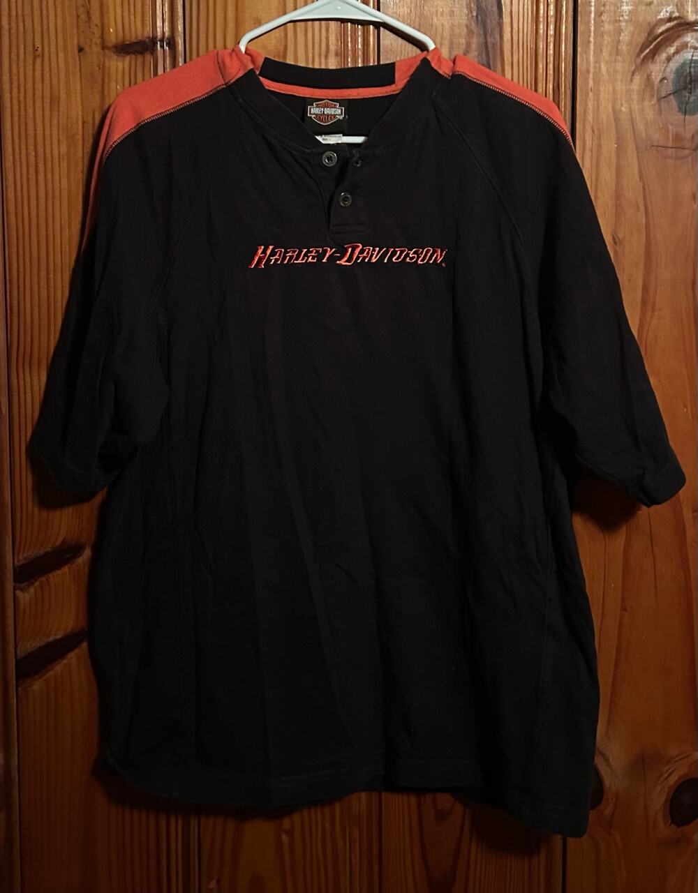 Harley Davidson men’s vintage  tshirt short sleeve black/orange size large